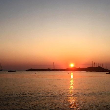 Casa Vacanza Costa Rossa Vista Mare Trinita d'Agultu e Vignola Ngoại thất bức ảnh
