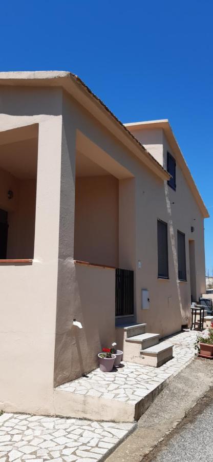 Casa Vacanza Costa Rossa Vista Mare Trinita d'Agultu e Vignola Ngoại thất bức ảnh