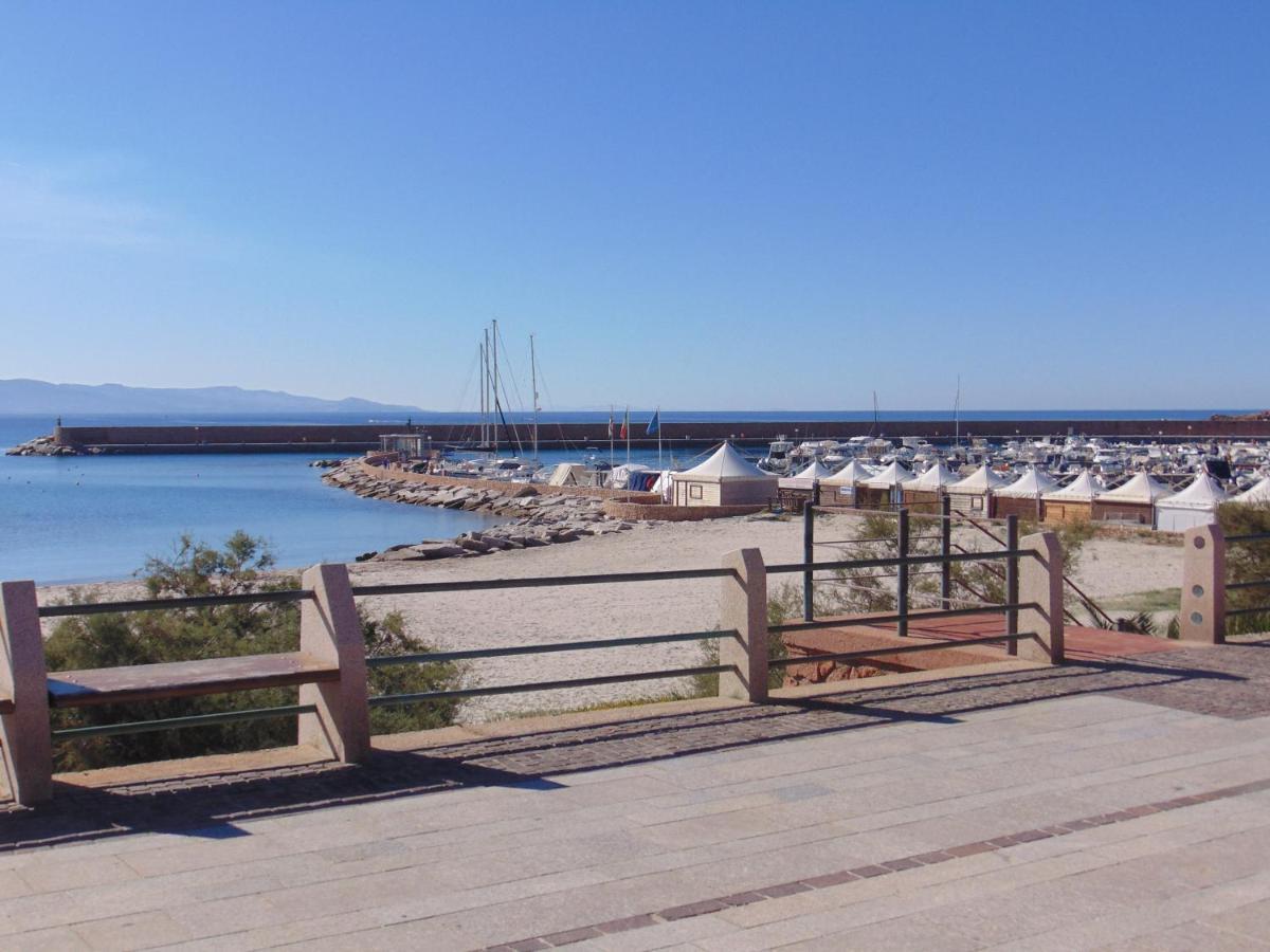 Casa Vacanza Costa Rossa Vista Mare Trinita d'Agultu e Vignola Ngoại thất bức ảnh