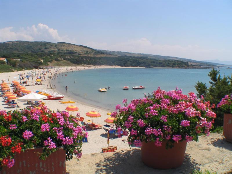 Casa Vacanza Costa Rossa Vista Mare Trinita d'Agultu e Vignola Ngoại thất bức ảnh